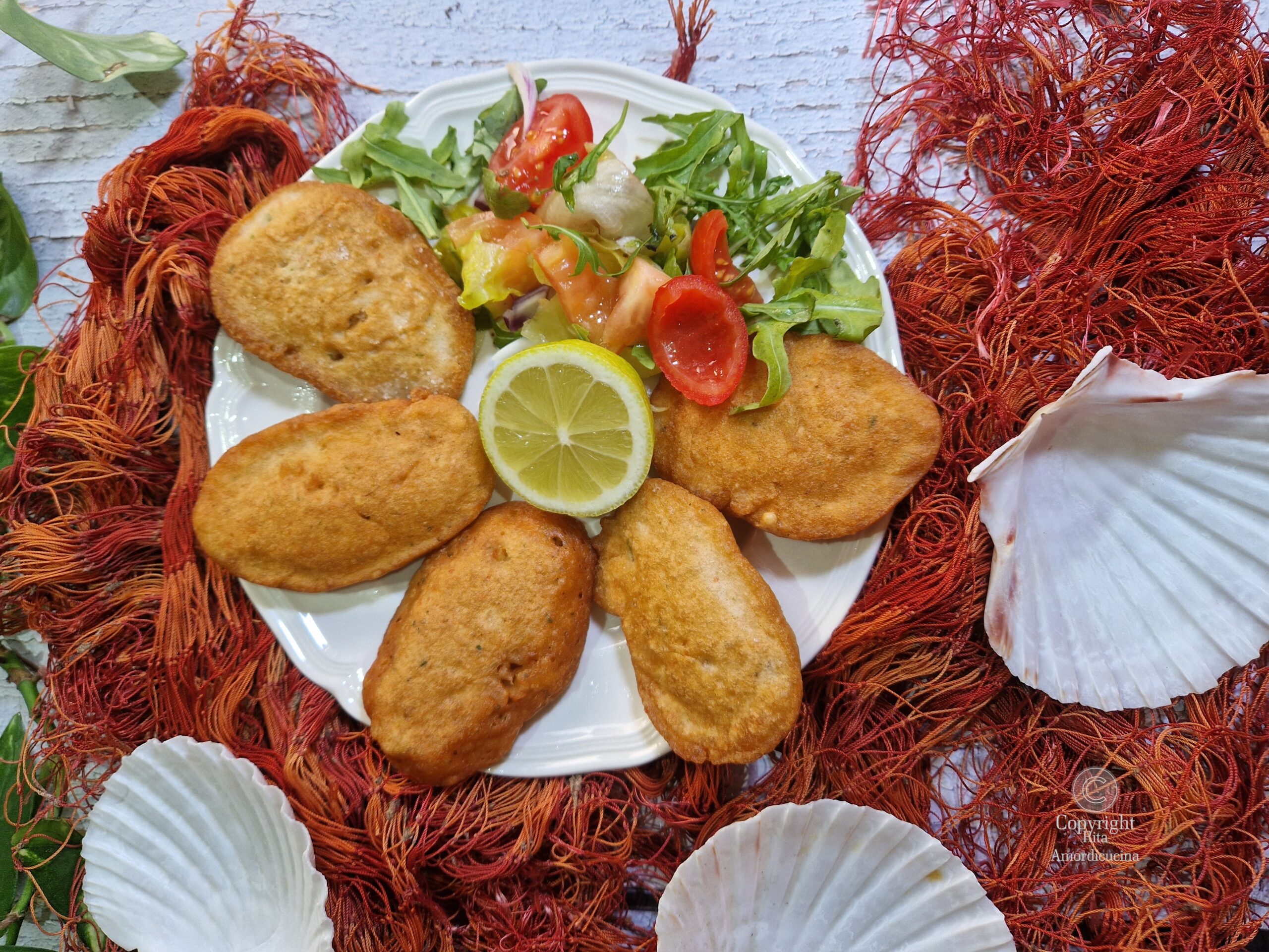 Bolinhos de ovos de lula gigante