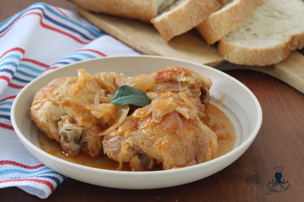 Frango com cebolas