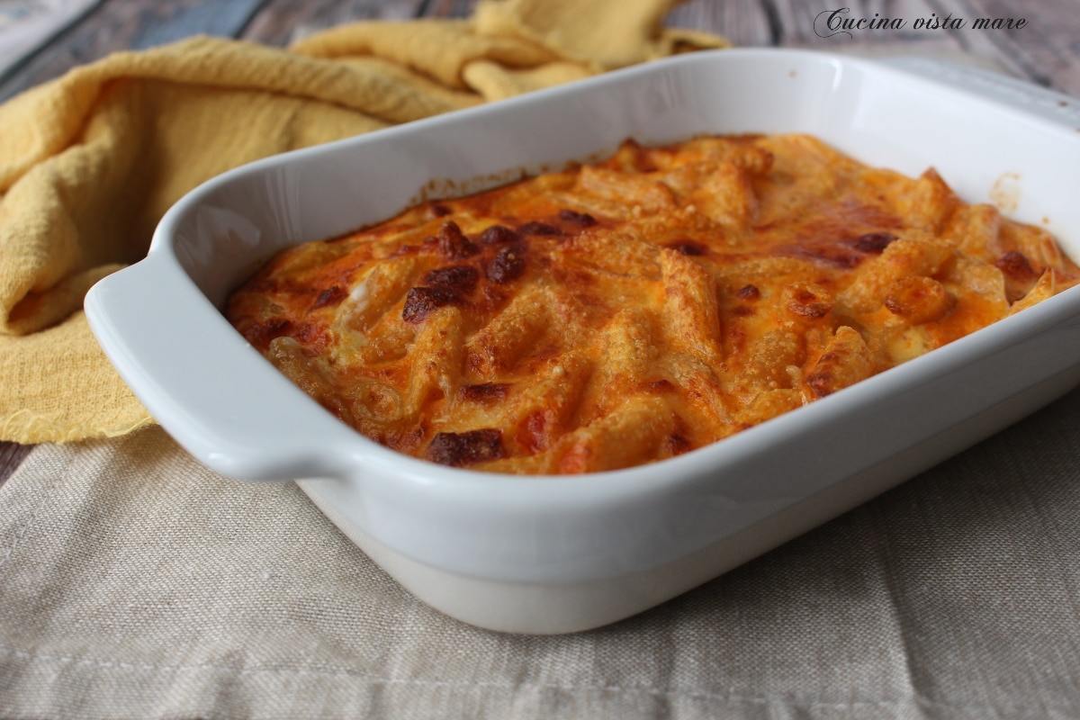 Fritada de macarrão na fritadeira a ar