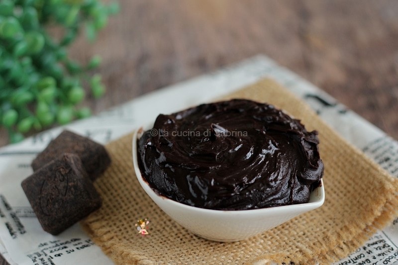 Ganache de chocolate amargo