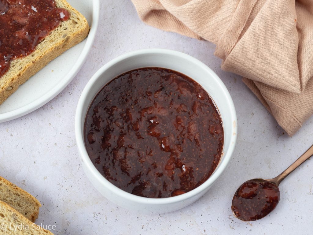 Geleia de morango na slow cooker