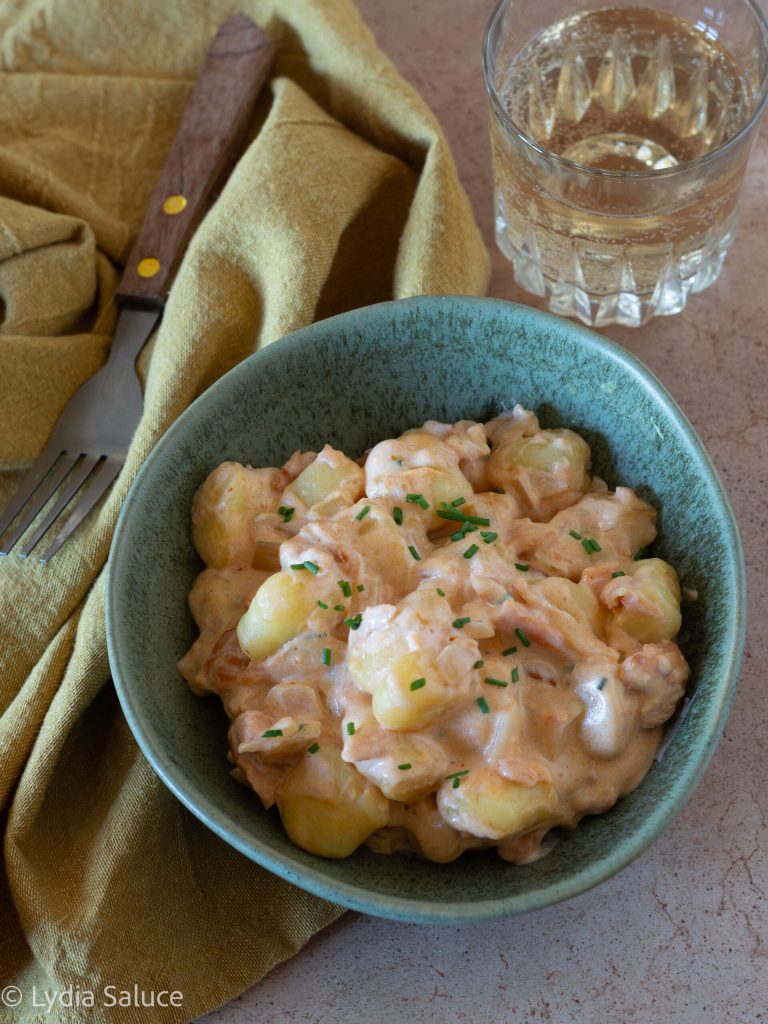 Nhoque cremoso com salmão