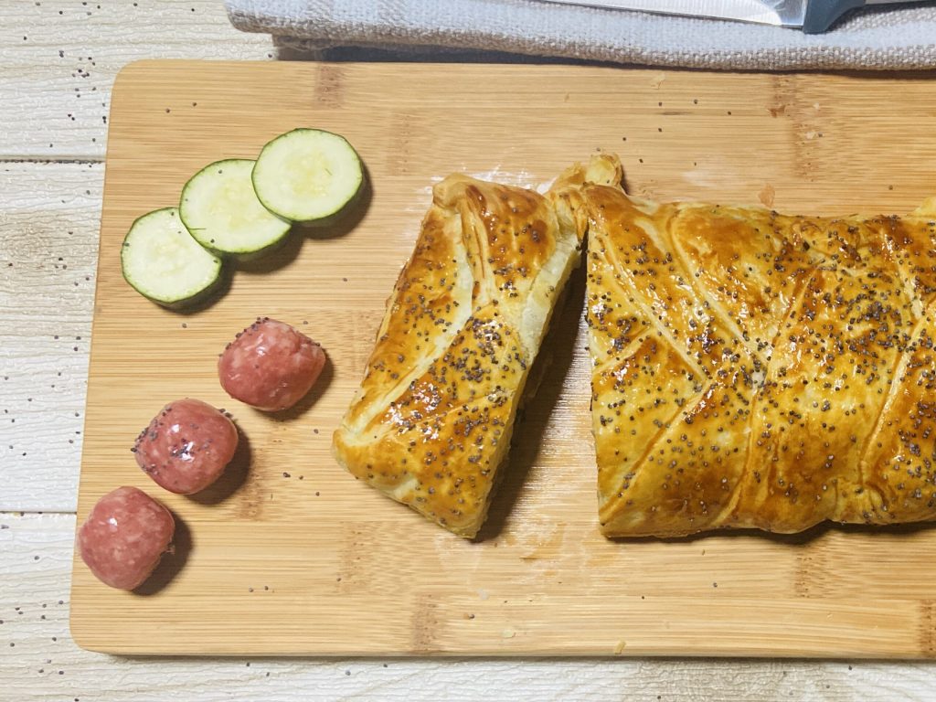 strudel salgado com linguiça e abobrinha