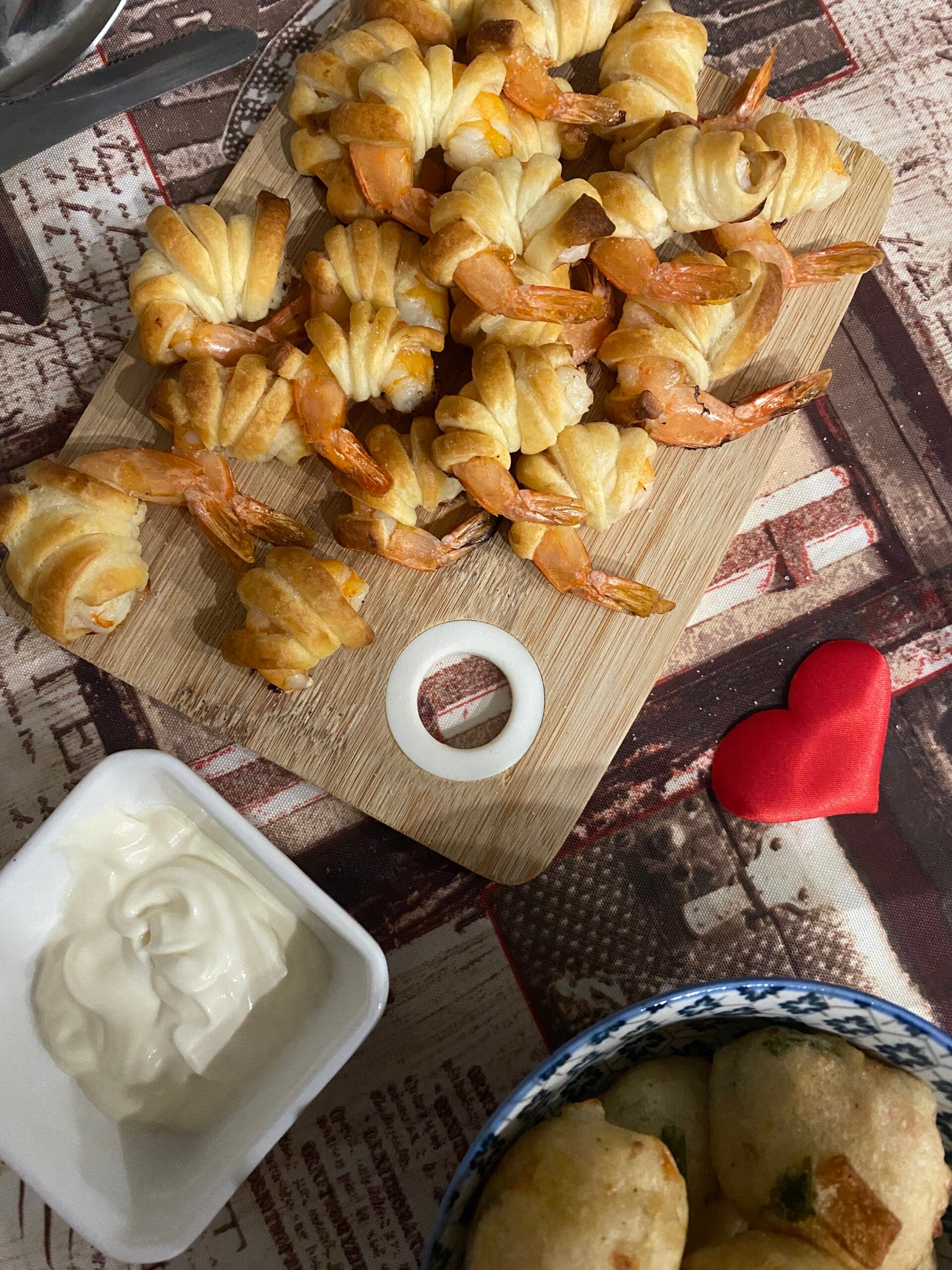 Aperitivo: Camarões em massa folhada