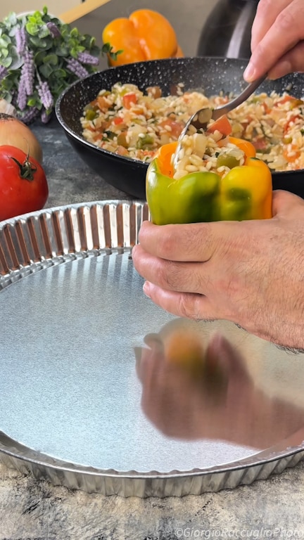 Pimentões recheados com arroz