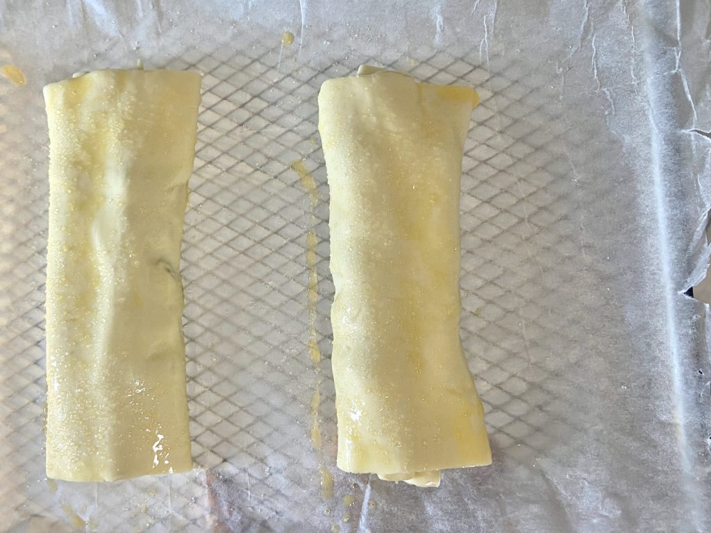 pacotinhos de massa folhada