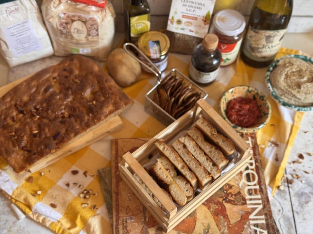 Aperitivo etrusco para o DivinMangiamdo em tour