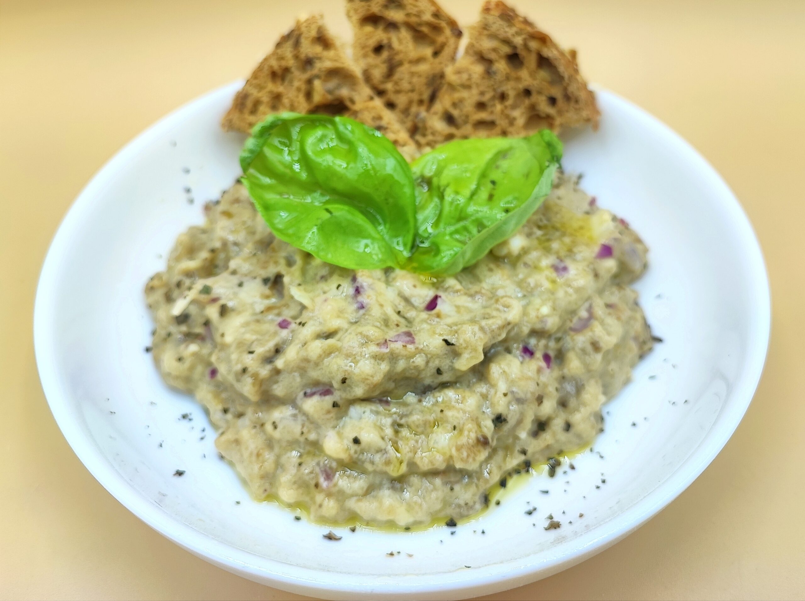 Salada de berinjela com maionese