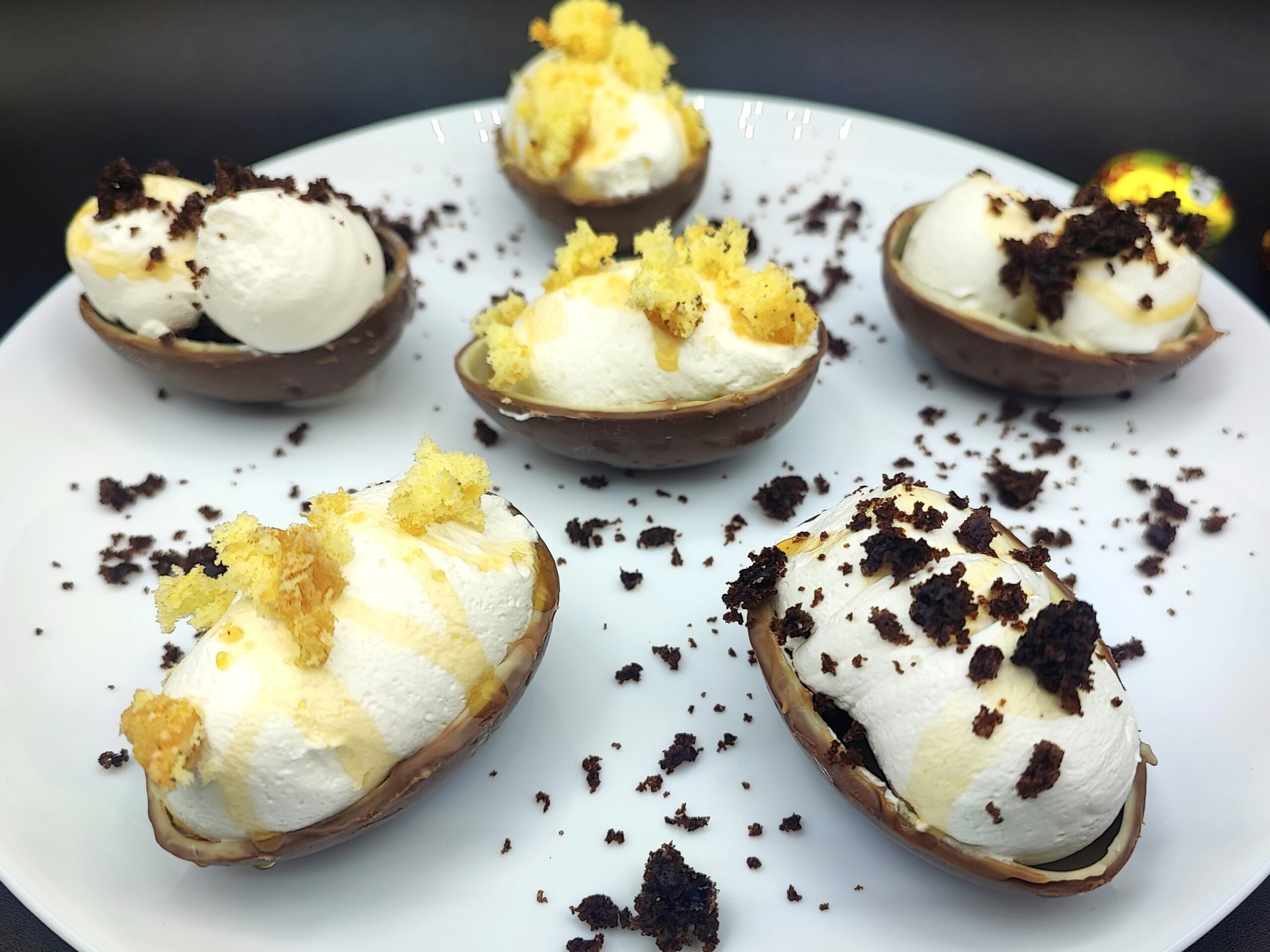 Ovinhos de chocolate recheados