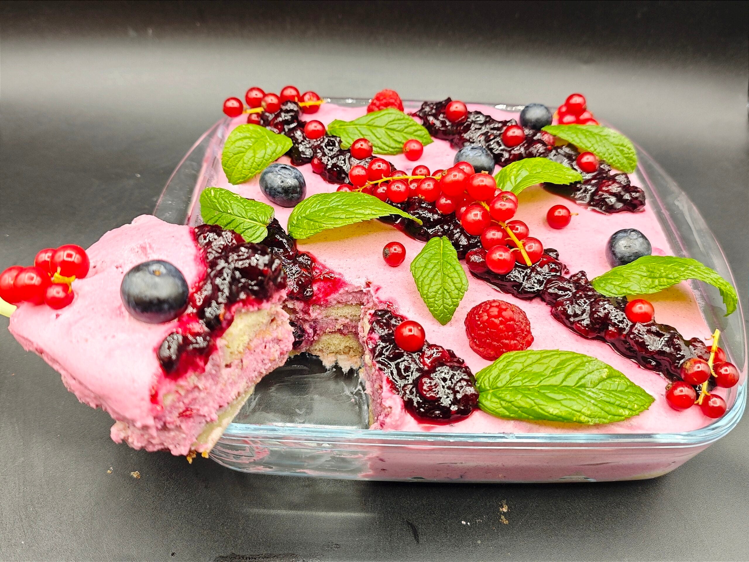 Tiramisù de frutas vermelhas