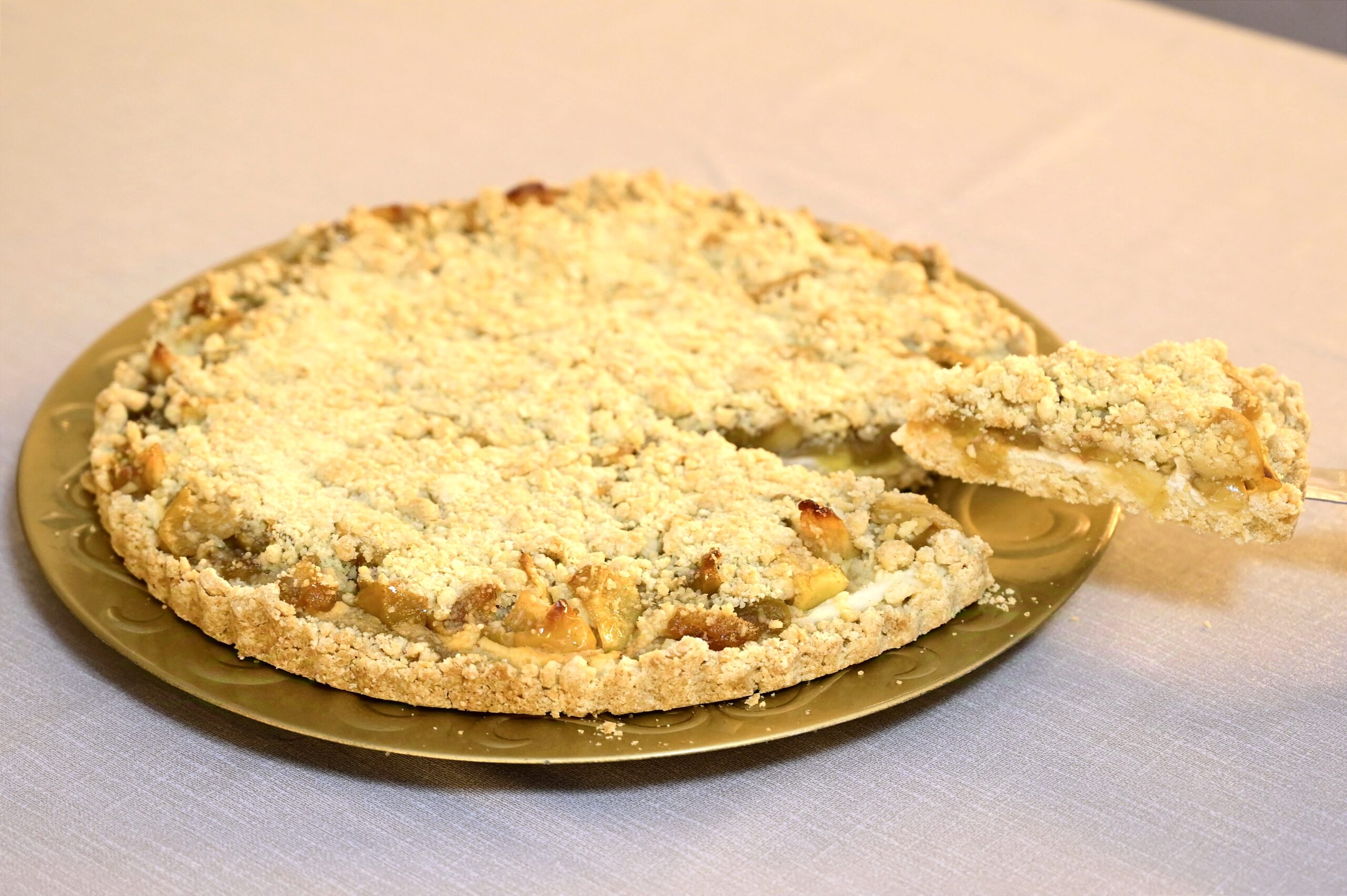 Sbriciolata ricotta e maçãs