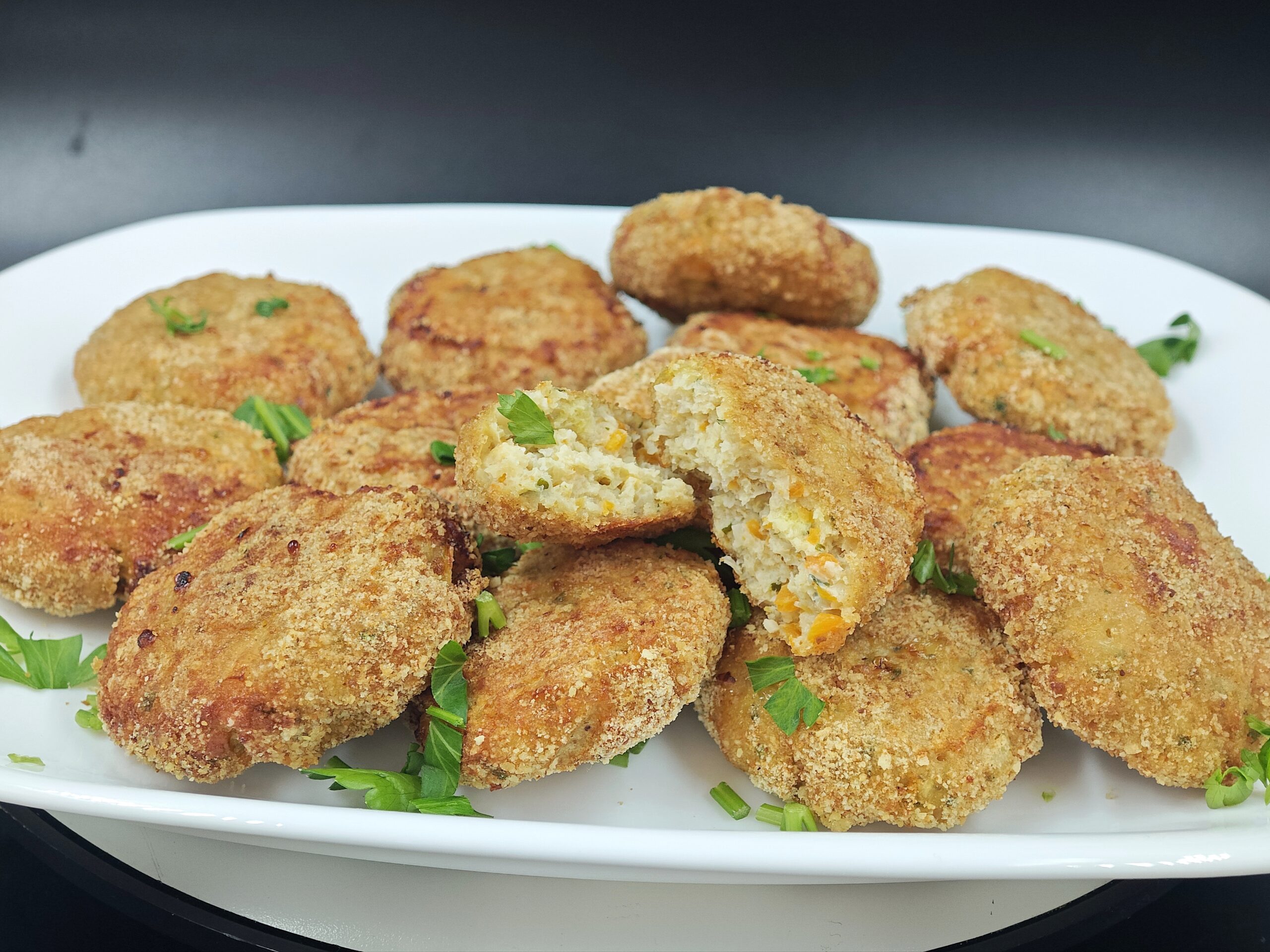Almôndegas de frango na fritadeira a ar – receita leve e rápida