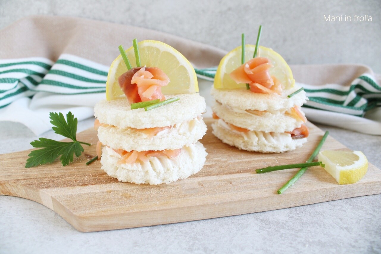 Torradinhas com Salmão e Queijo