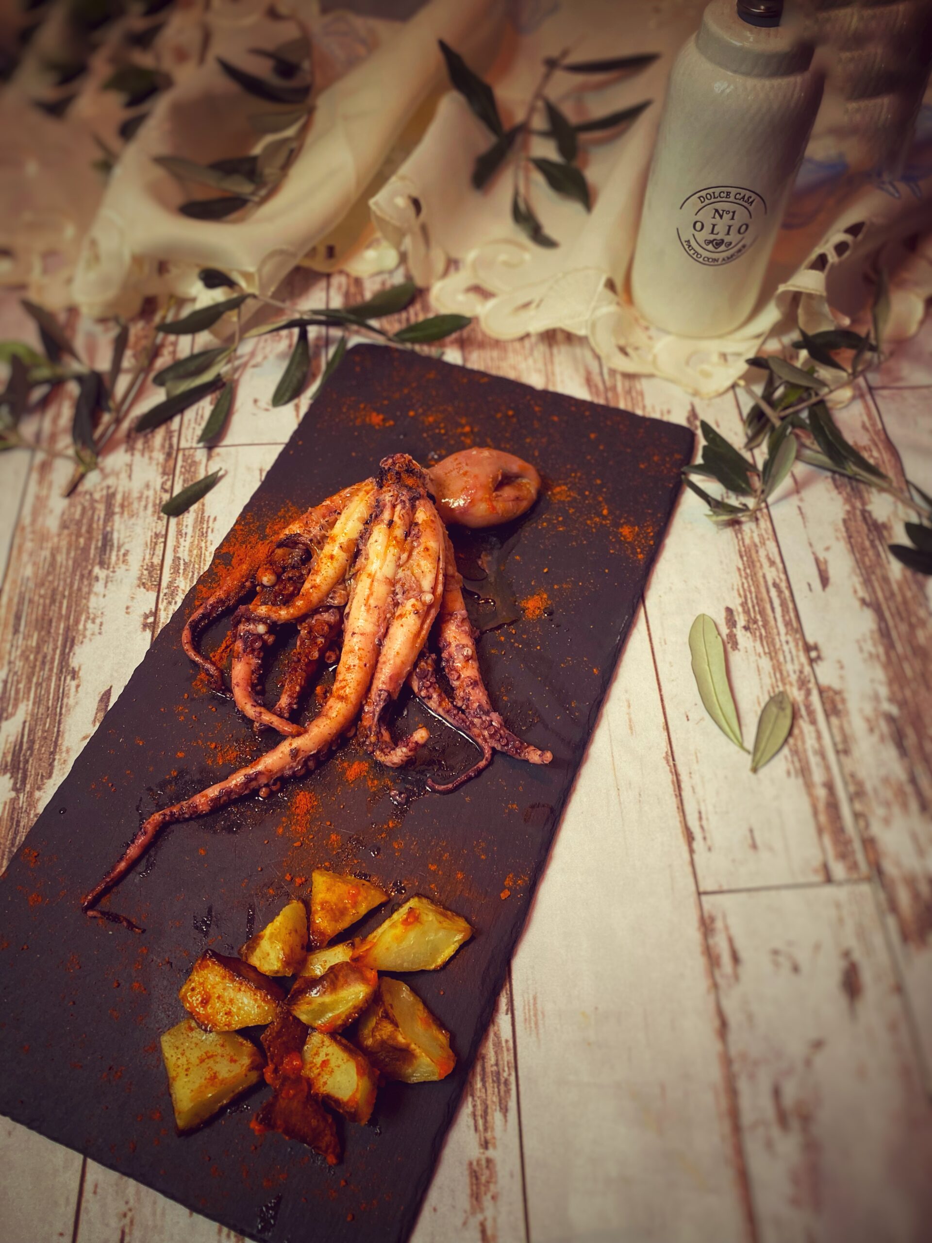 Polvo com slow cooker e batatas bravas