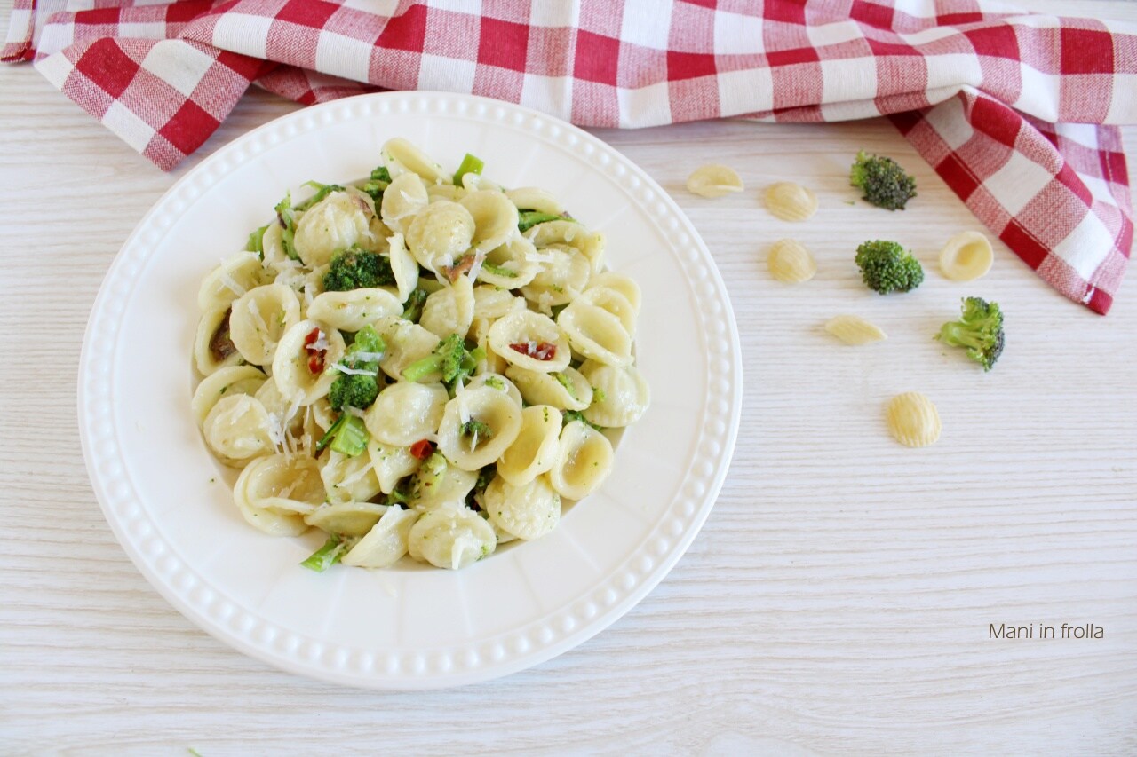 Orecchiette com Brócolis e Anchovas