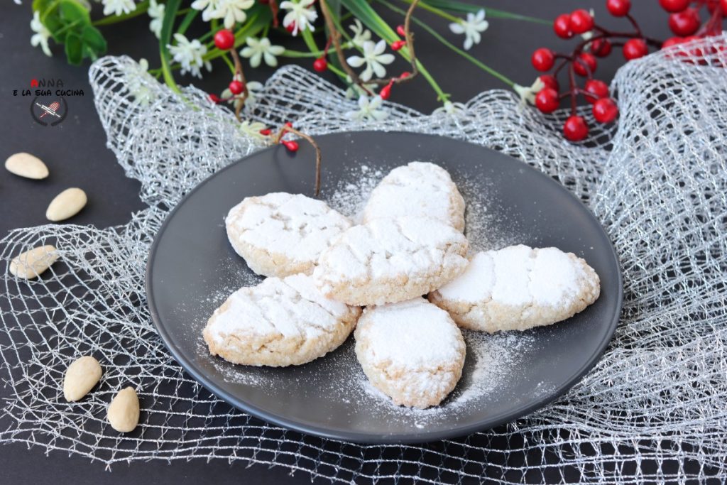 Ricciarelli biscoitos macios toscanos