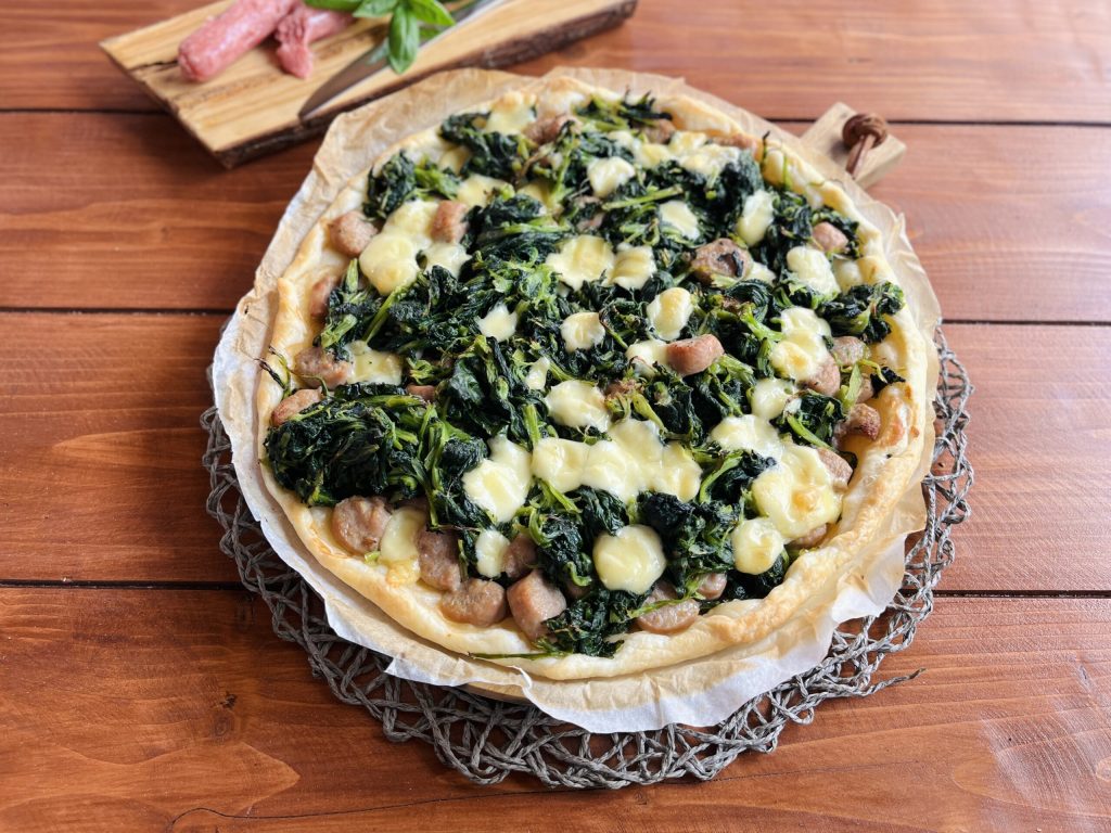 Torta salgada com linguiça e brócolis
