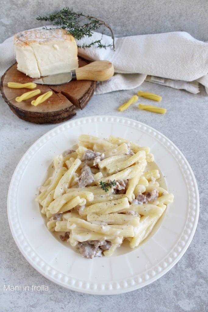 Pasta Casareccia com Taleggio e Linguiça