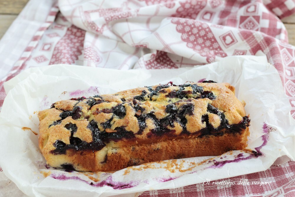Bolo de Ameixa com Mirtilos