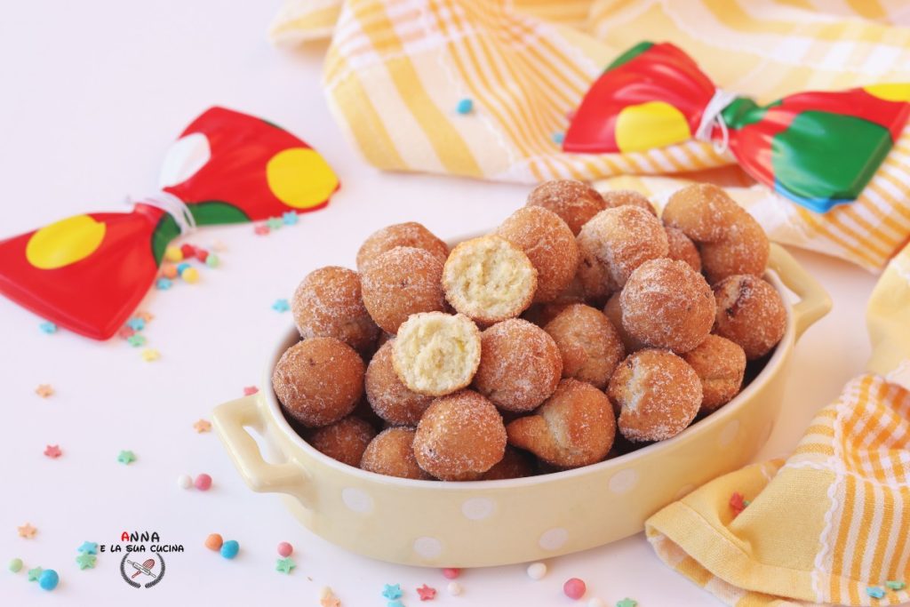 Castagnole com limão e limoncello