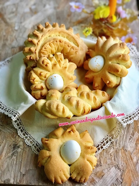 Bolo de Uva Passa e Iogurte Grego