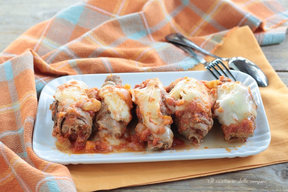 Enroladinhos de carne com queijo