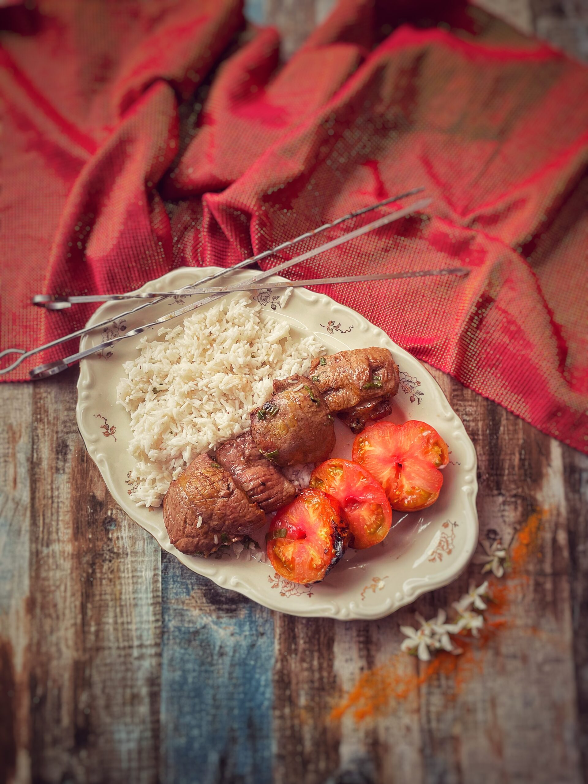 Kabab barg, espetinhos de cordeiro persas