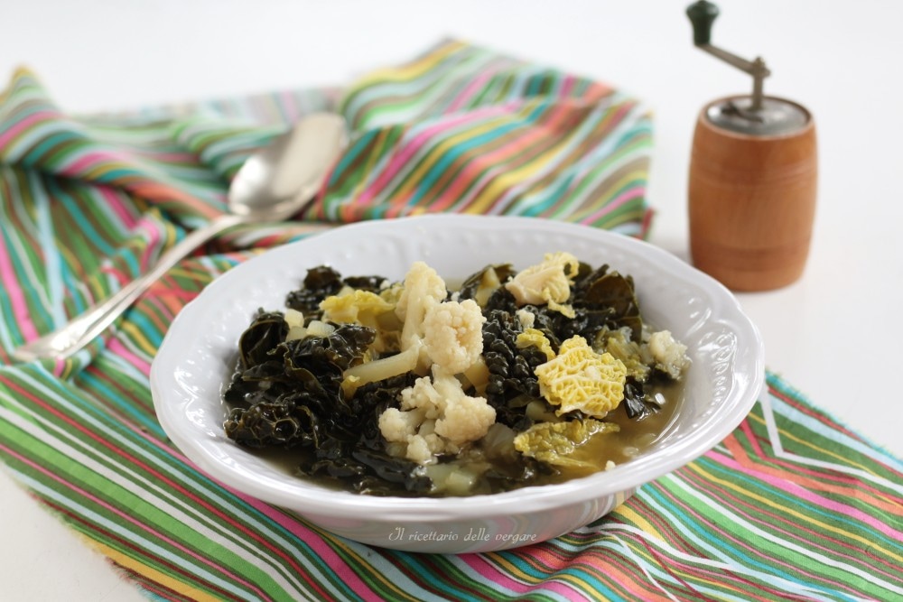 Sopa de couve-flor, cavolo nero e couve