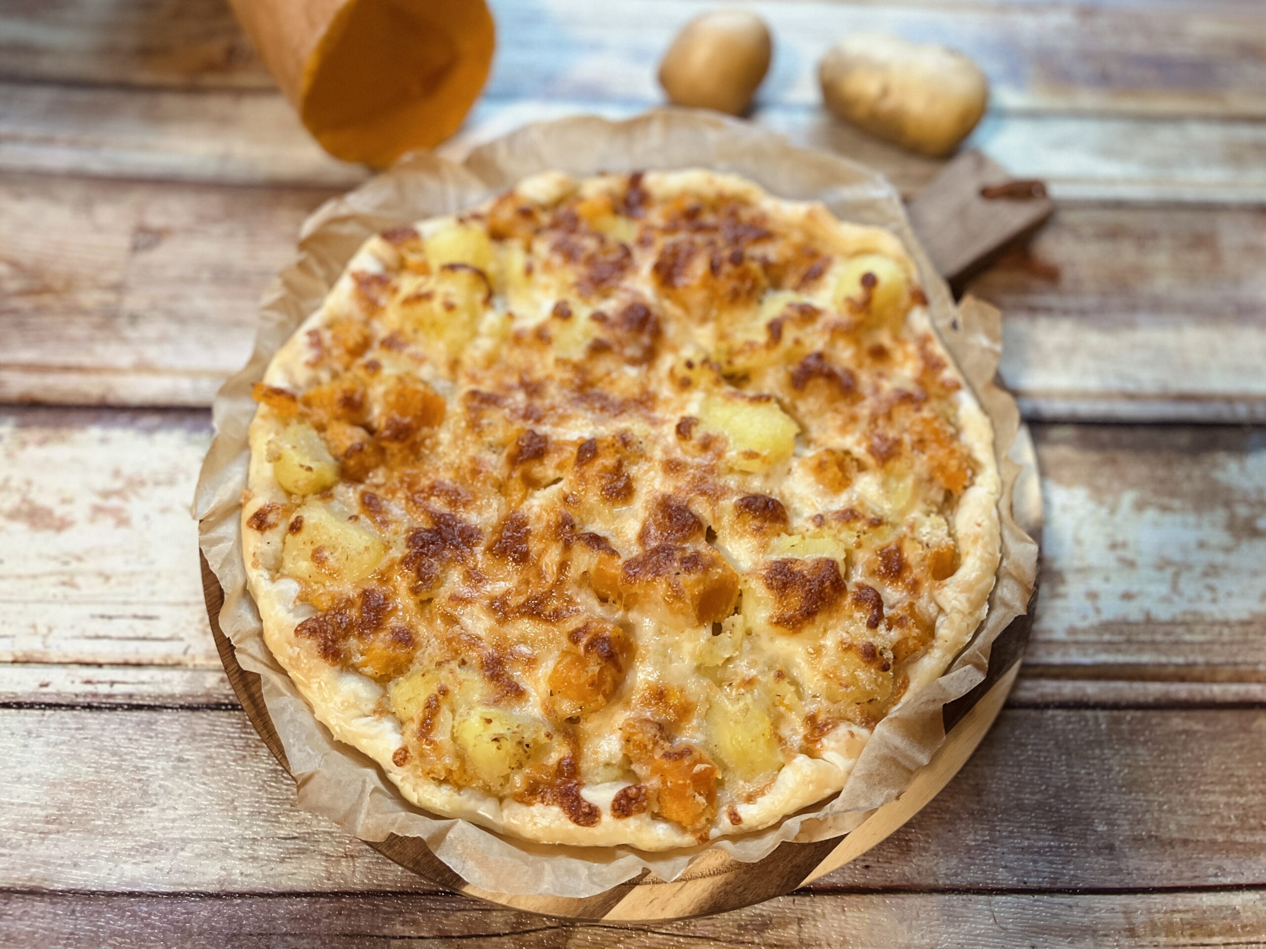 Torta salgada com abóbora e batatas