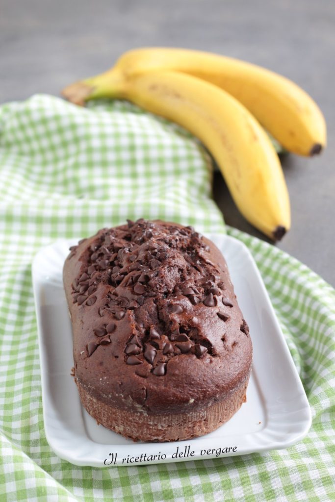 Banana bread com gotas de chocolate