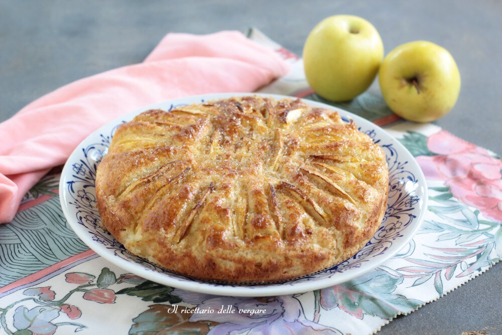 Bolo de maçã com ricota