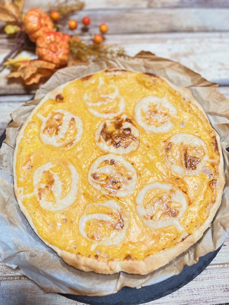 Torta salgada com creme de abóbora e bacon
