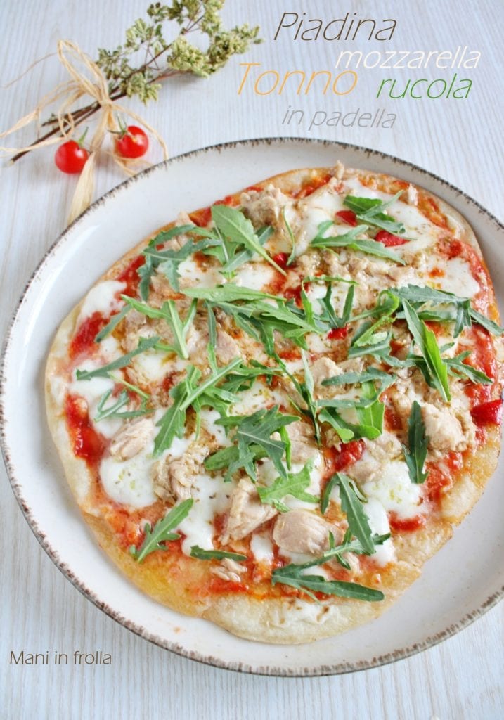 Piadina com Mozzarella Atum e Rúcula na frigideira