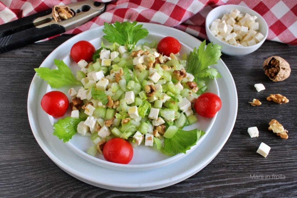 Salada de Toma, Aipo e Nozes ... um típico aperitivo piemontês