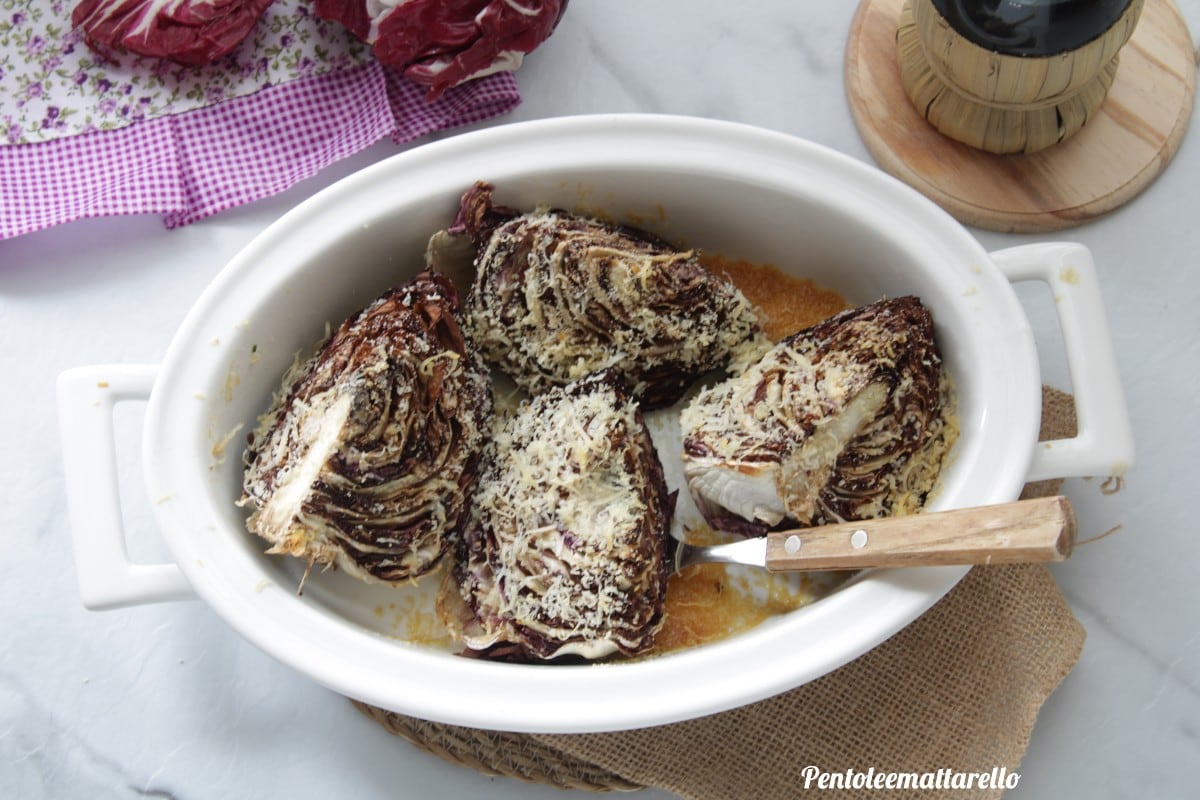 Radicchio gratinado ao forno