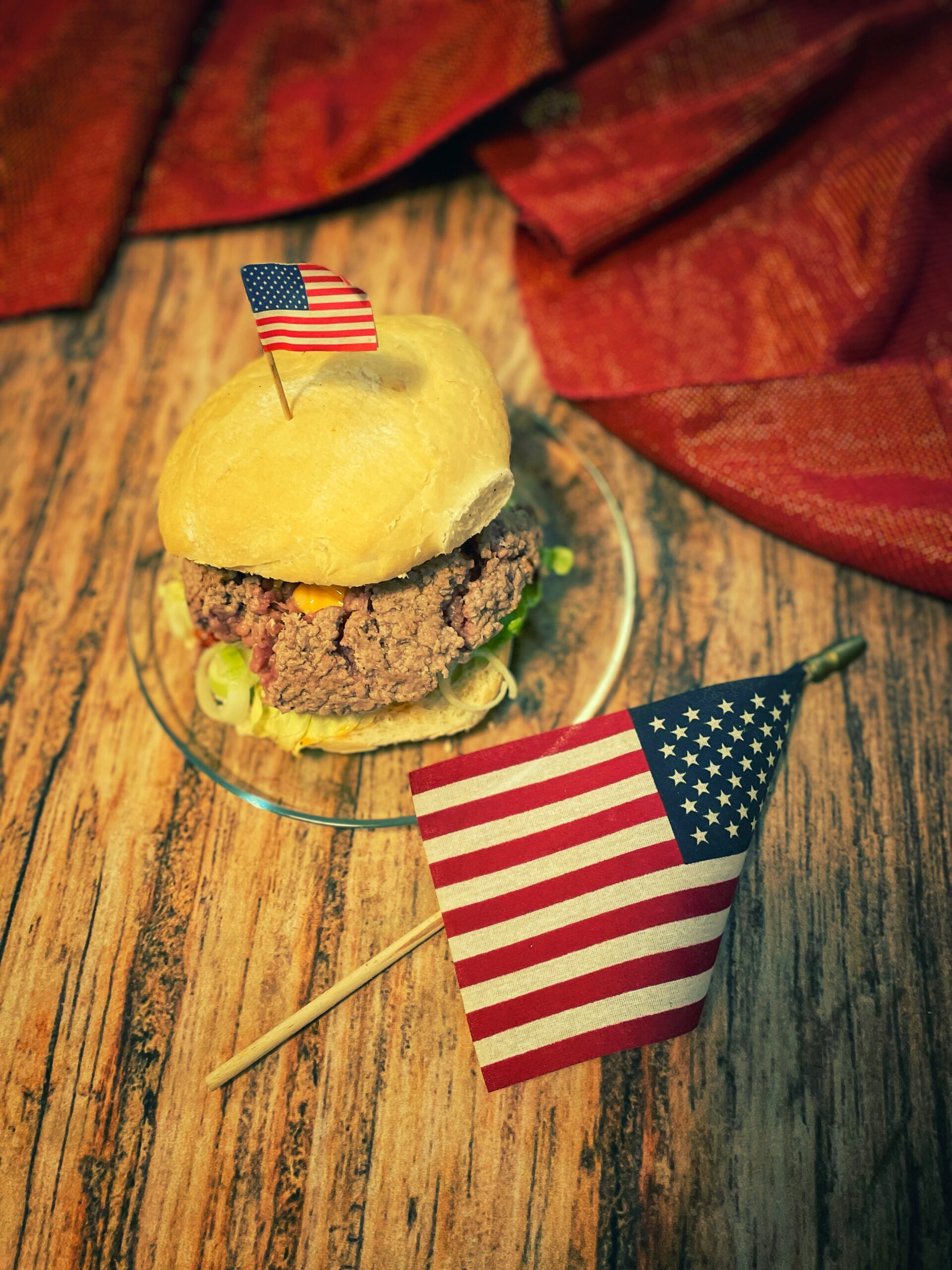 Juicy Lucy, o hambúrguer com queijo dentro
