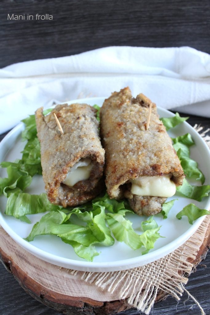 Rolinhos de carne empanada