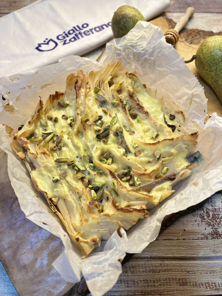 salgada rústica com gorgonzola e peras
