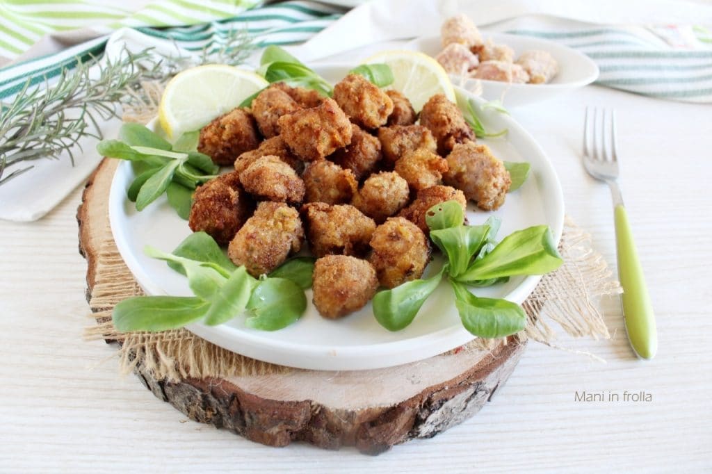 Pedaços de Linguiça crocantes na frigideira