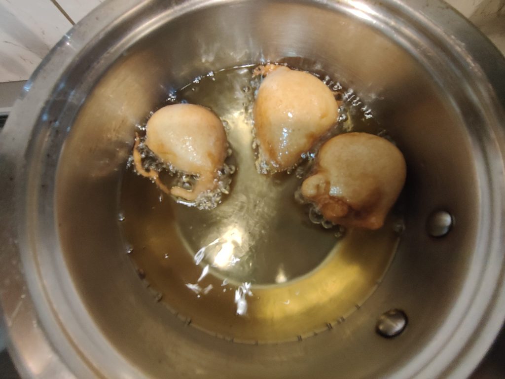 Bolinhos de Carnaval com iogurte