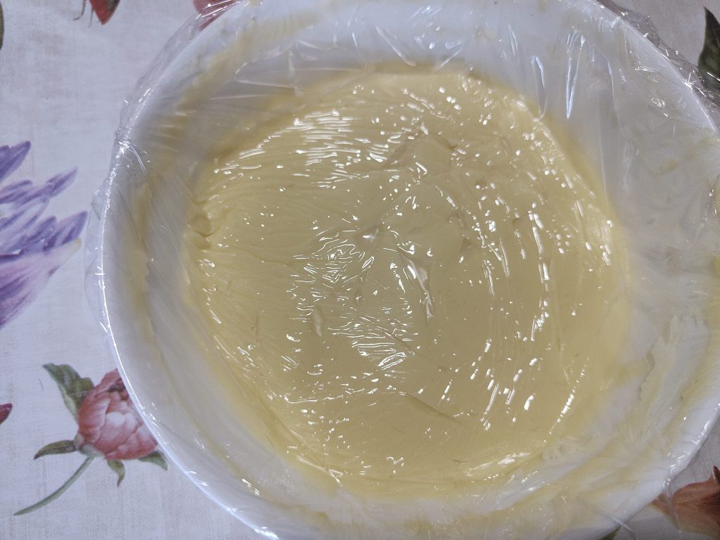 Creme de confeiteiro no micro-ondas