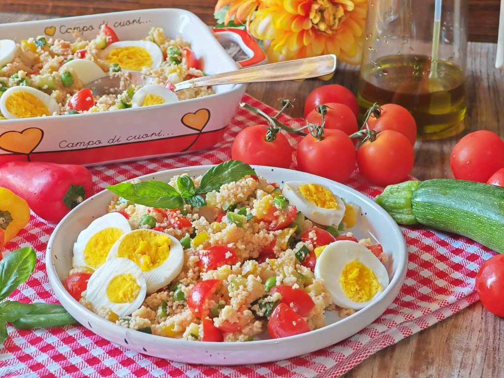 Salada de cuscuz com legumes