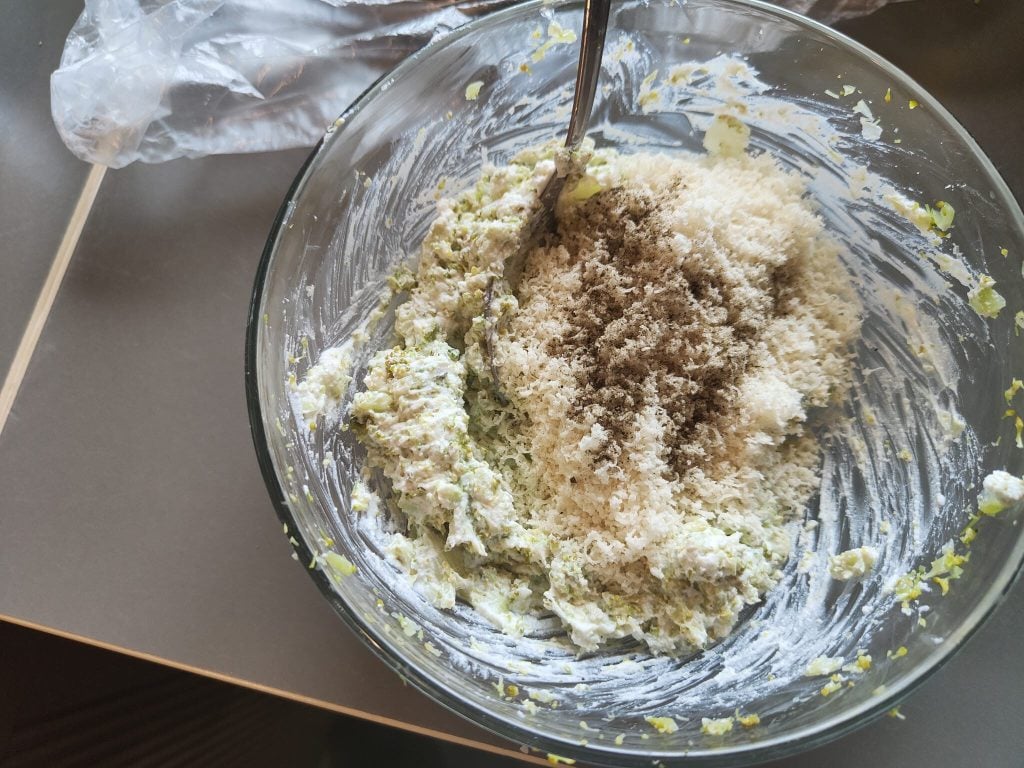 Crepes de brócolis gratinadas