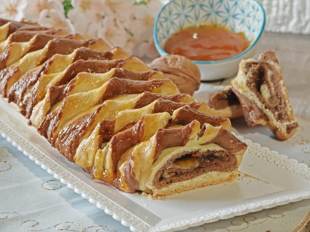 Torta enrolada trançada