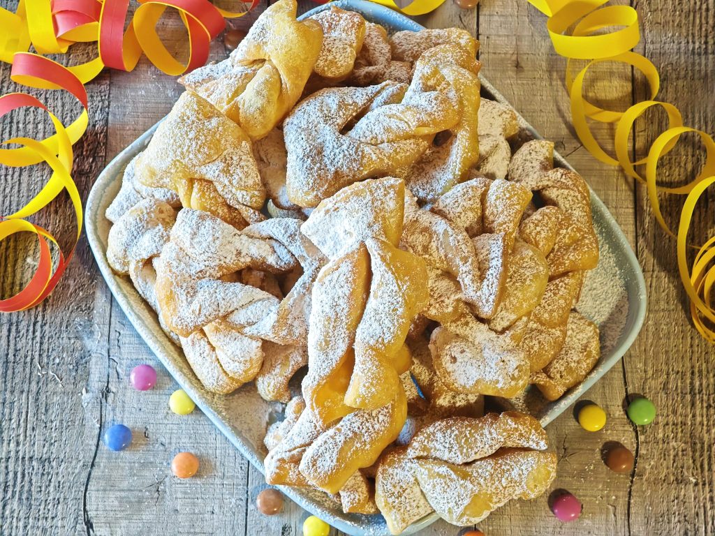 Chiacchere macias e que bolham