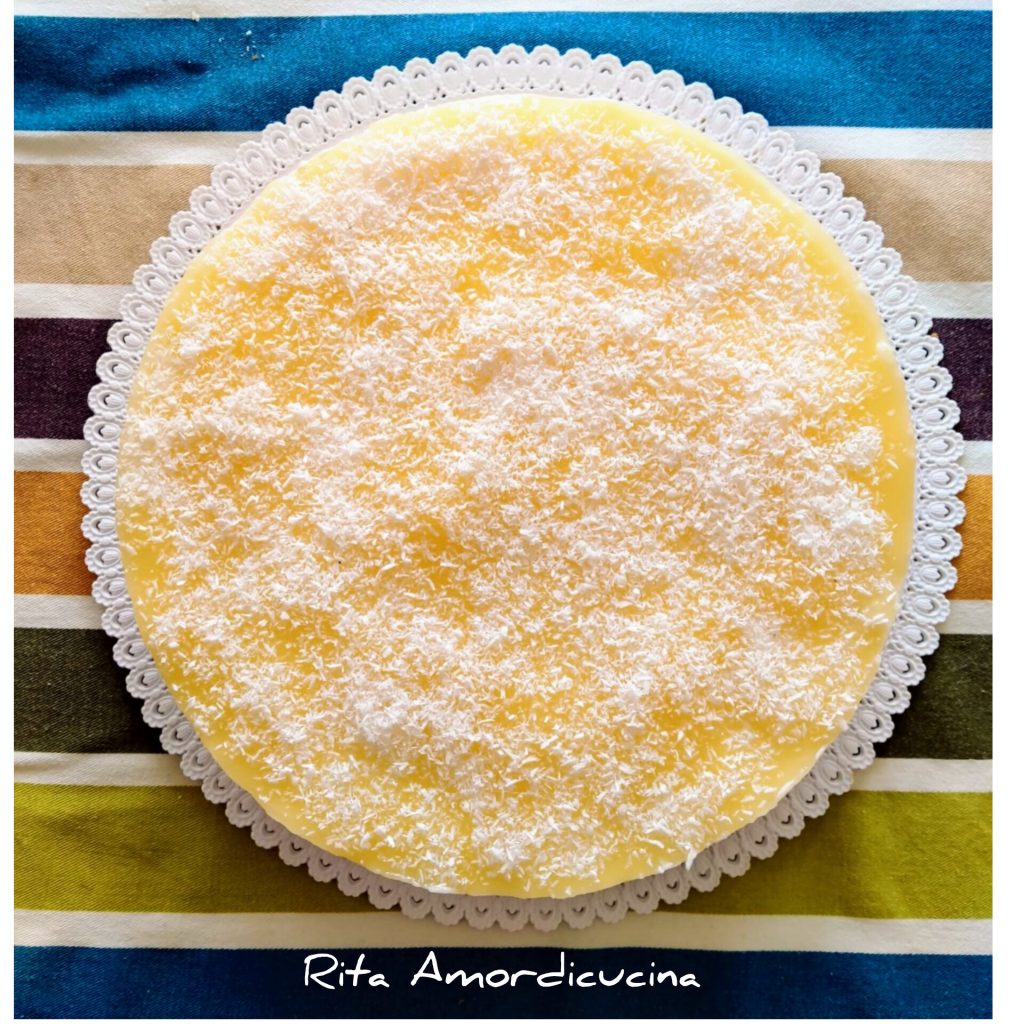 Cheesecake de abacaxi e coco