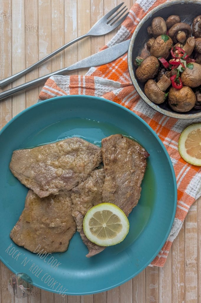Vídeo - Escalopes ao limão: a receita fácil, rápida e cremosa