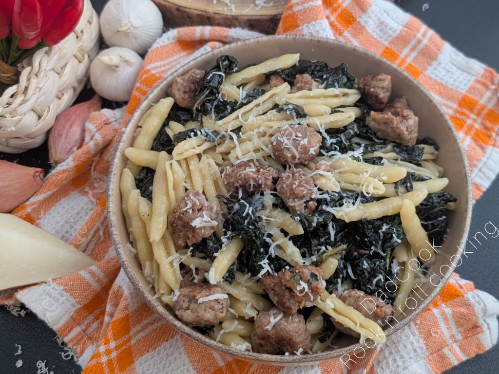 Pasta com Couve Galega e Linguiça: Receita Saborosa de Inverno