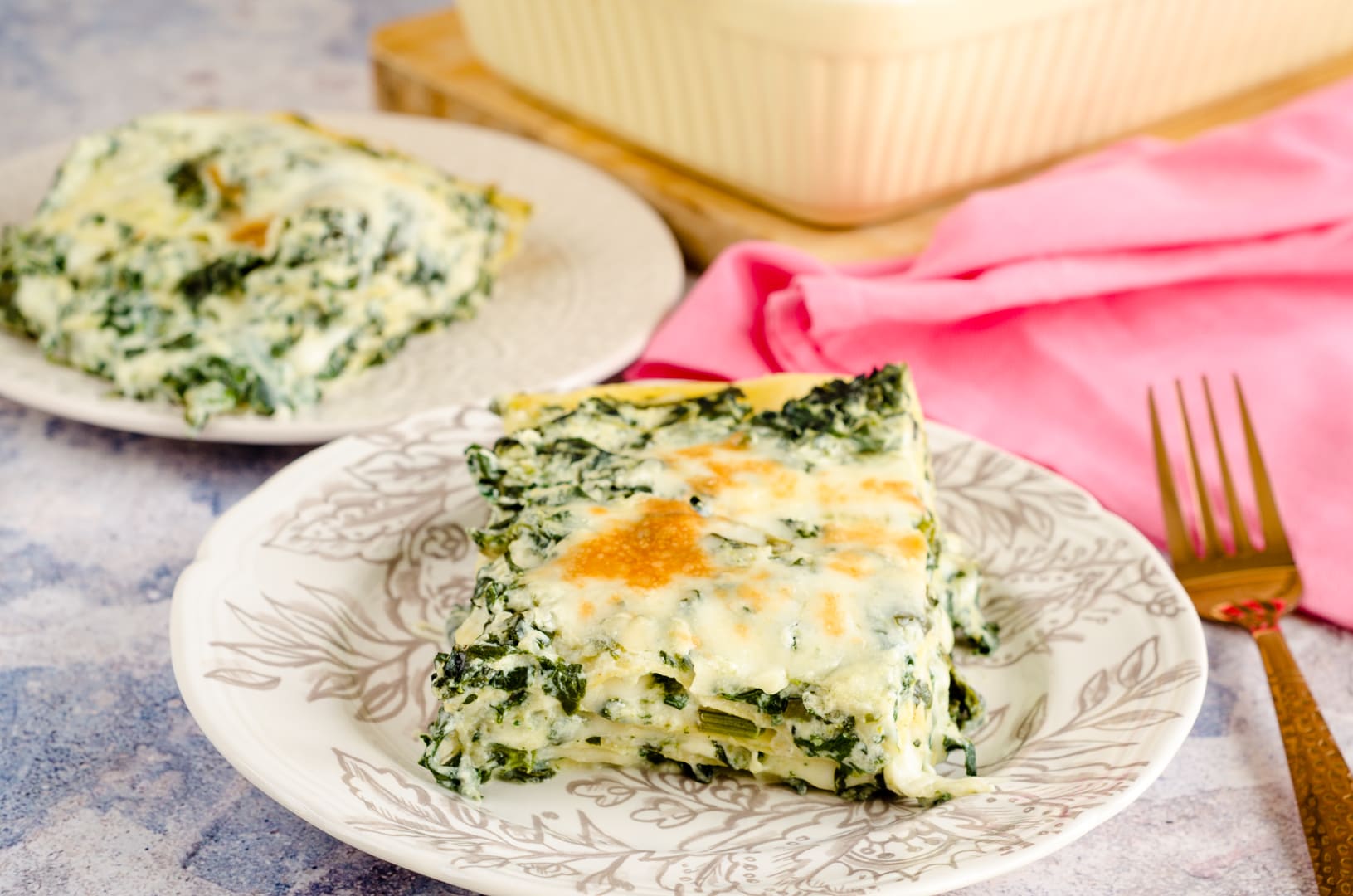 Lasanha de ricota e espinafre cremosa e saborosa