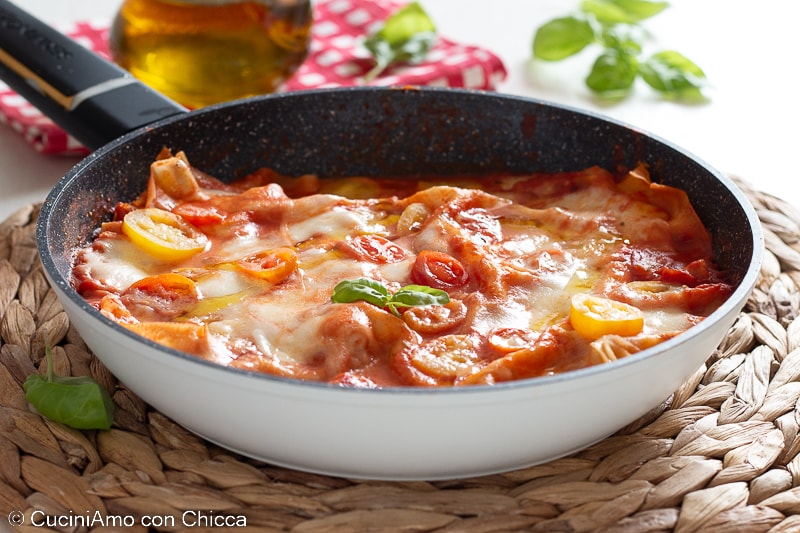 Lasanha na frigideira à caprese